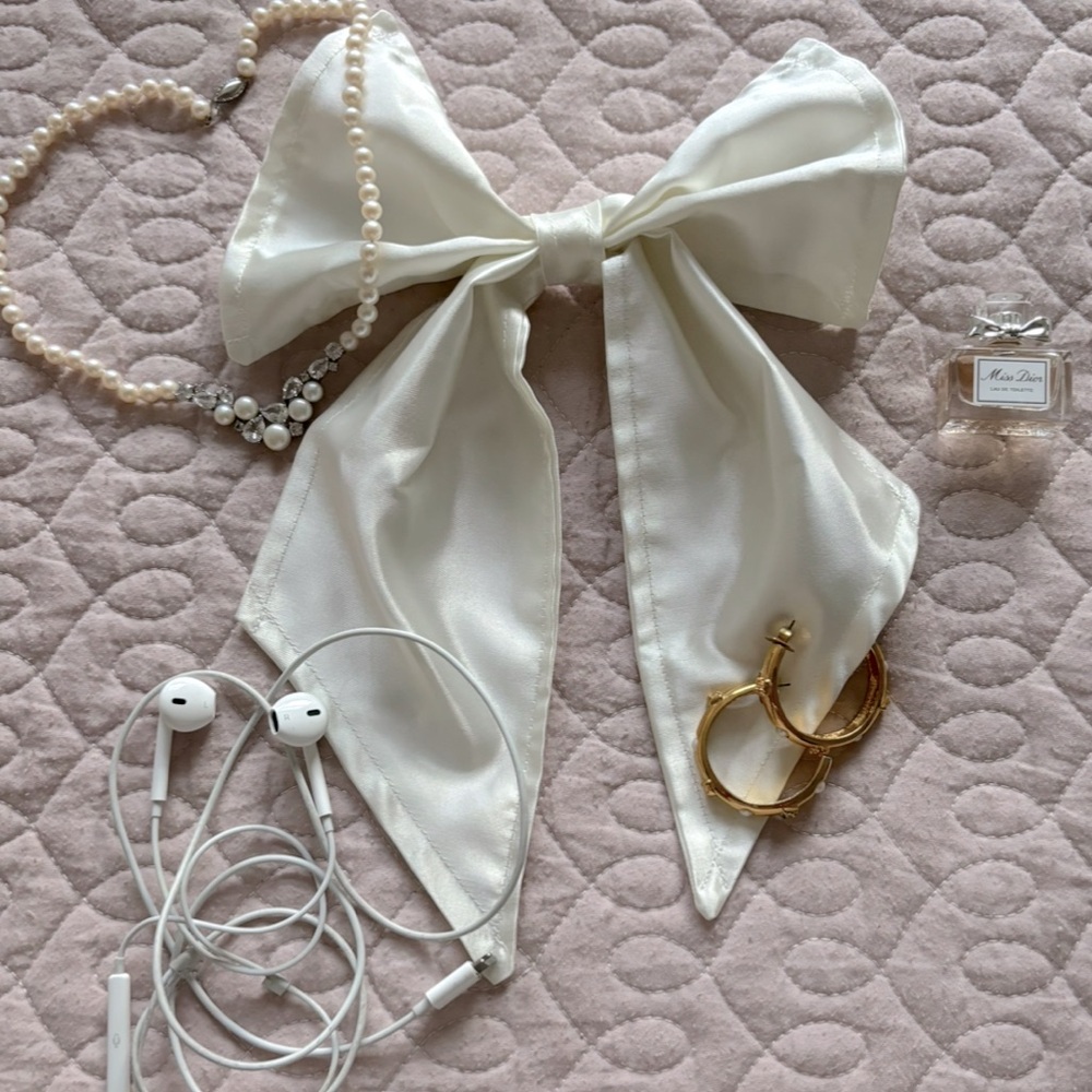 Faux silk white hair bow